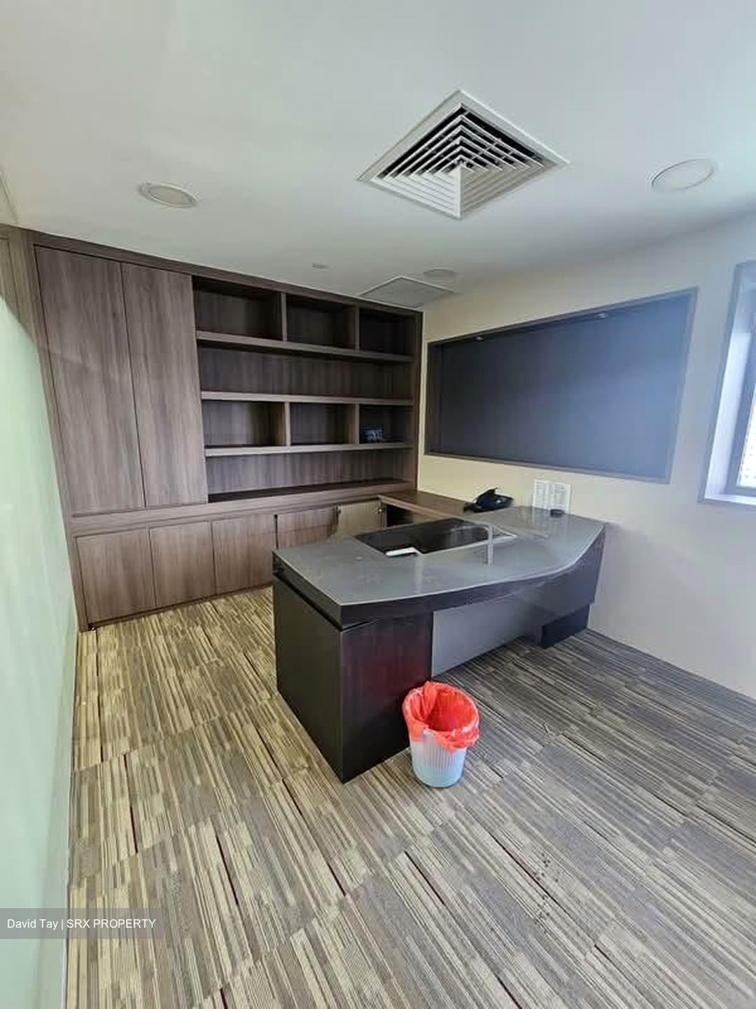 San Centre (D3), Office #551909111